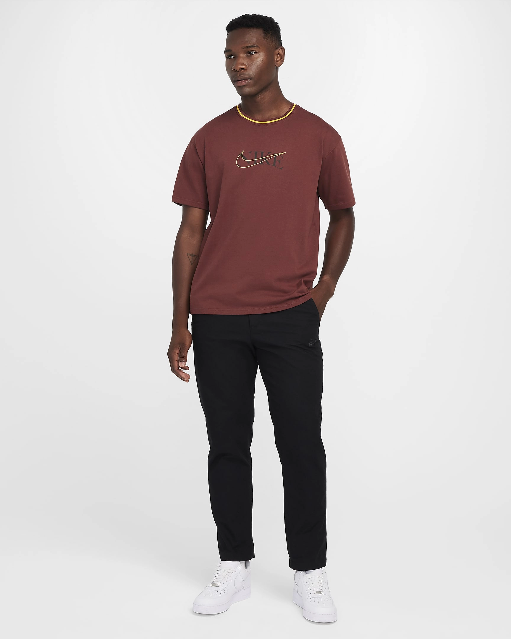 Nike Sportswear Max90 T-Shirt: Dein cooler Sommer-Look. Einfach, lässig, perfekt – hole dir jetzt dein neues Lieblingsshirt!